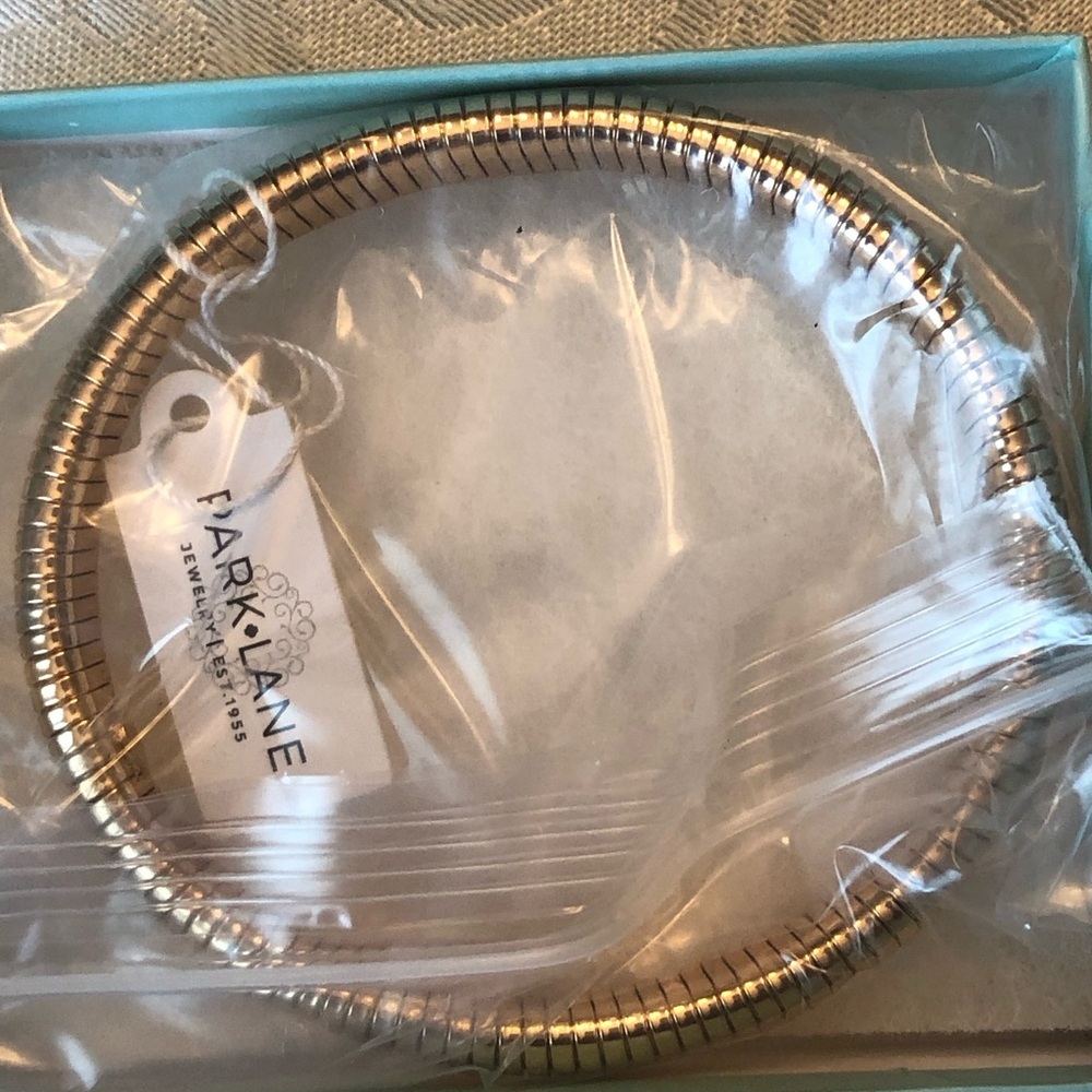 FINAL! No offers accepted. Park Lane Embraceable Bracelet GOLD ONLY NIB - Picture 2 of 8